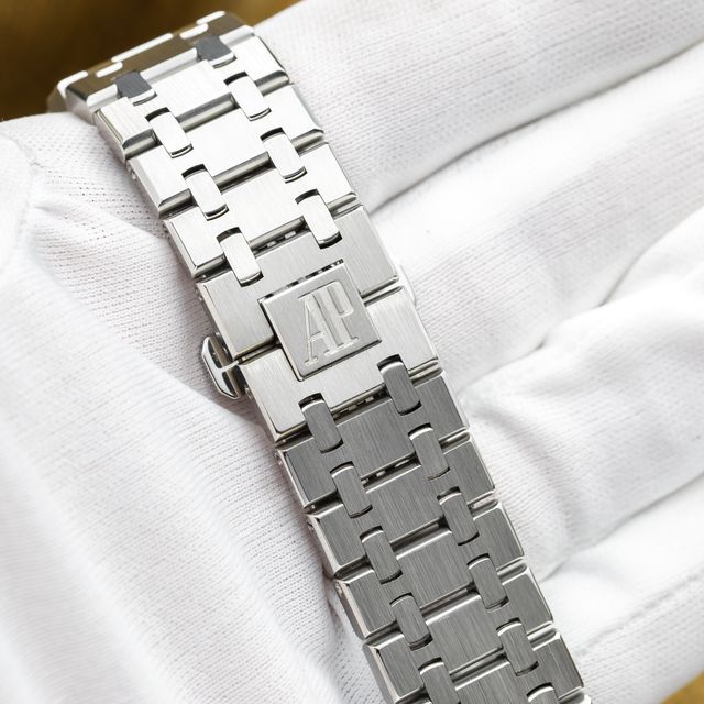 Audemars Piguet Royal Oak 15300ST.OO.1220ST.01 Image 3